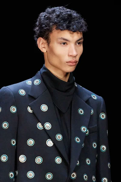 Look 71